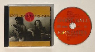DARYL HALL & JOHN OATES   LOOKING BACK THE BEST OF - CD ALBUM Maneater Rich Girl