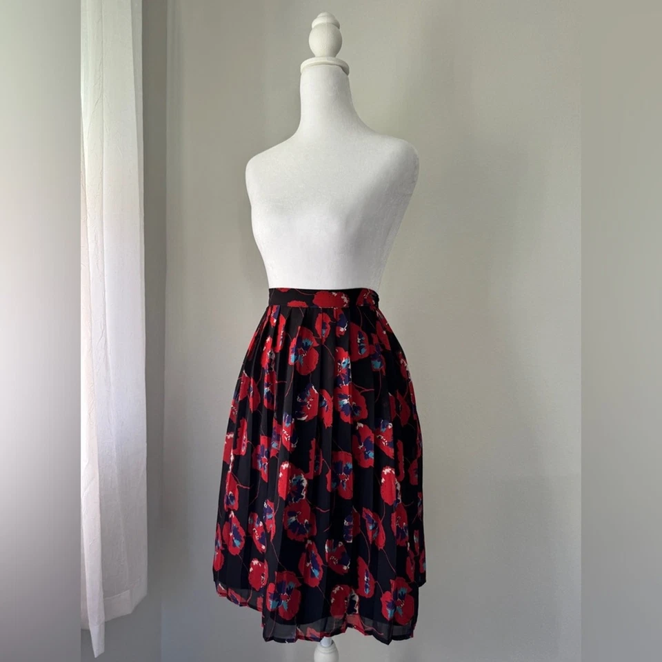 Modcloth Black & Red Floral Print A-Line Knee Length Skirt - Image 3 of 4