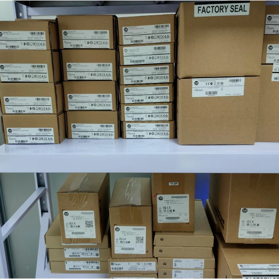 New Siemens 6ES7 138-4FB04-0AB0 6ES7138-4FB04-0AB0 Electronics module for ET200S - Image 2 of 3