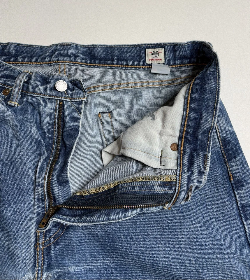 Vintage Levi's 505 White Oak Cone Blue Denim Made in USA Zip Jeans Men's 36x30 - Image 3 of 4