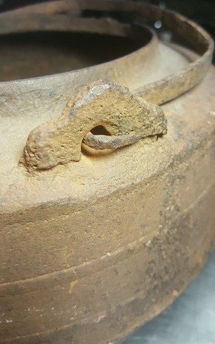 Early Edo Period Traditional Indoor Japanese Iron Cooking Pot - Picture 2 of 6