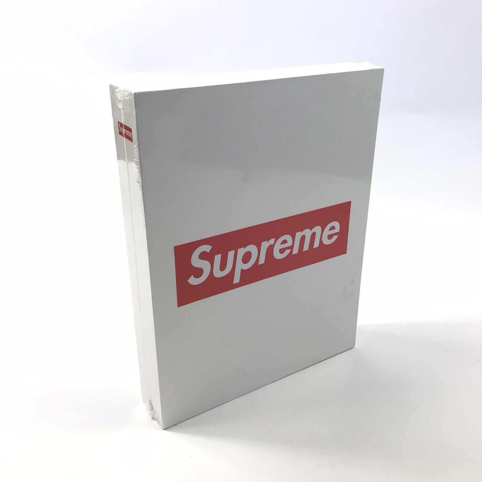 超激得得価 Supreme Supreme (Vol 2) BOOKの通販 by nikonikopunpun4348's  shop｜シュプリームならラクマ