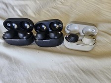 3 pairs of sony wf-1000xm4 earbuds - they all light up but unable to pair