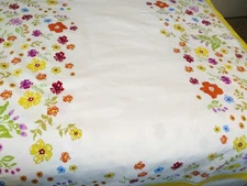 VERMONT COUNTRY STORE Tableclothmm Wildflower Garden 52" X 90" Nice Condition 