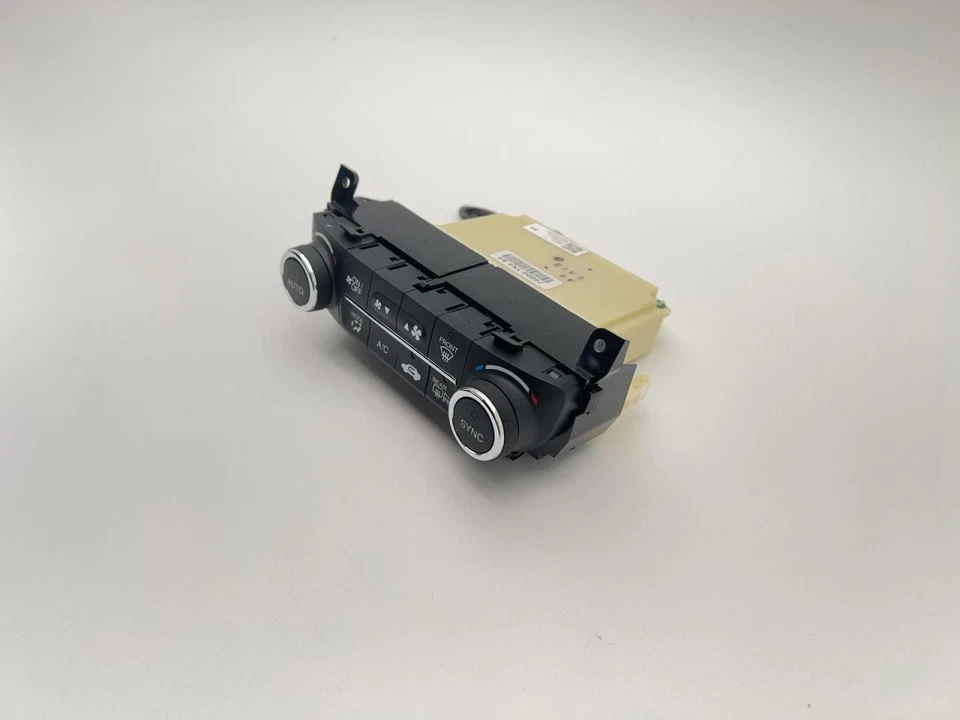 2013-2015 ACURA RDX HEAT/AC CONTROLLER BLACK TC: -A -L 103K -BASE- 50526 - Image 3 of 4