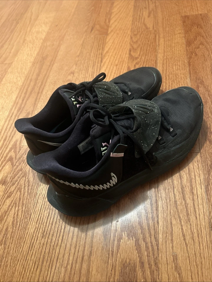 Nike Kyrie Irving Low 3 EP Para hombres Talla 13 Negro Zapatos de Baloncesto CJ1287-002 Bonitos Foto 4 de 4