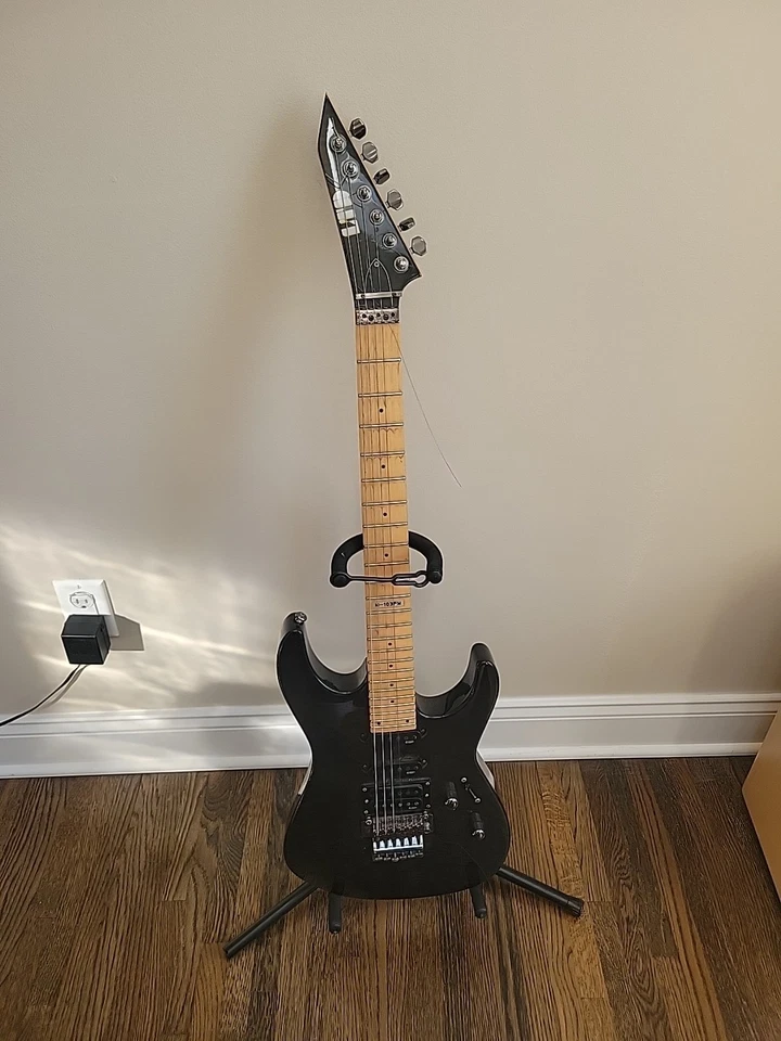 Электрогитара LTD ESP F-50 6-струнная с цельным корпусом черная вишня - чехол для гитары - Изображение 2 из 4