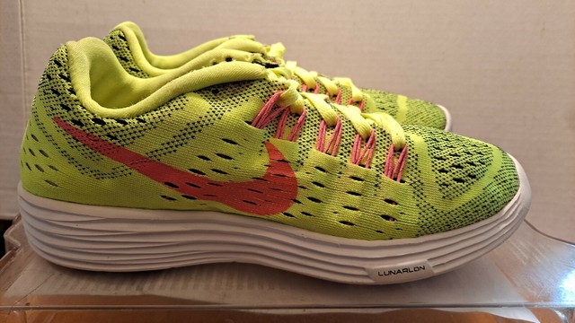 neon yellow nike shoes womens