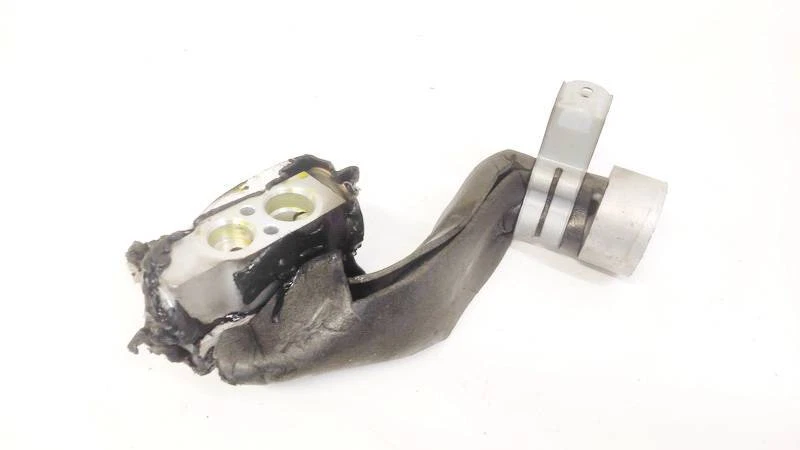 Rover 75 2003 Expansion Valve, air conditioning USED, Genuine #2116388-30 - Imagem 2 de 4