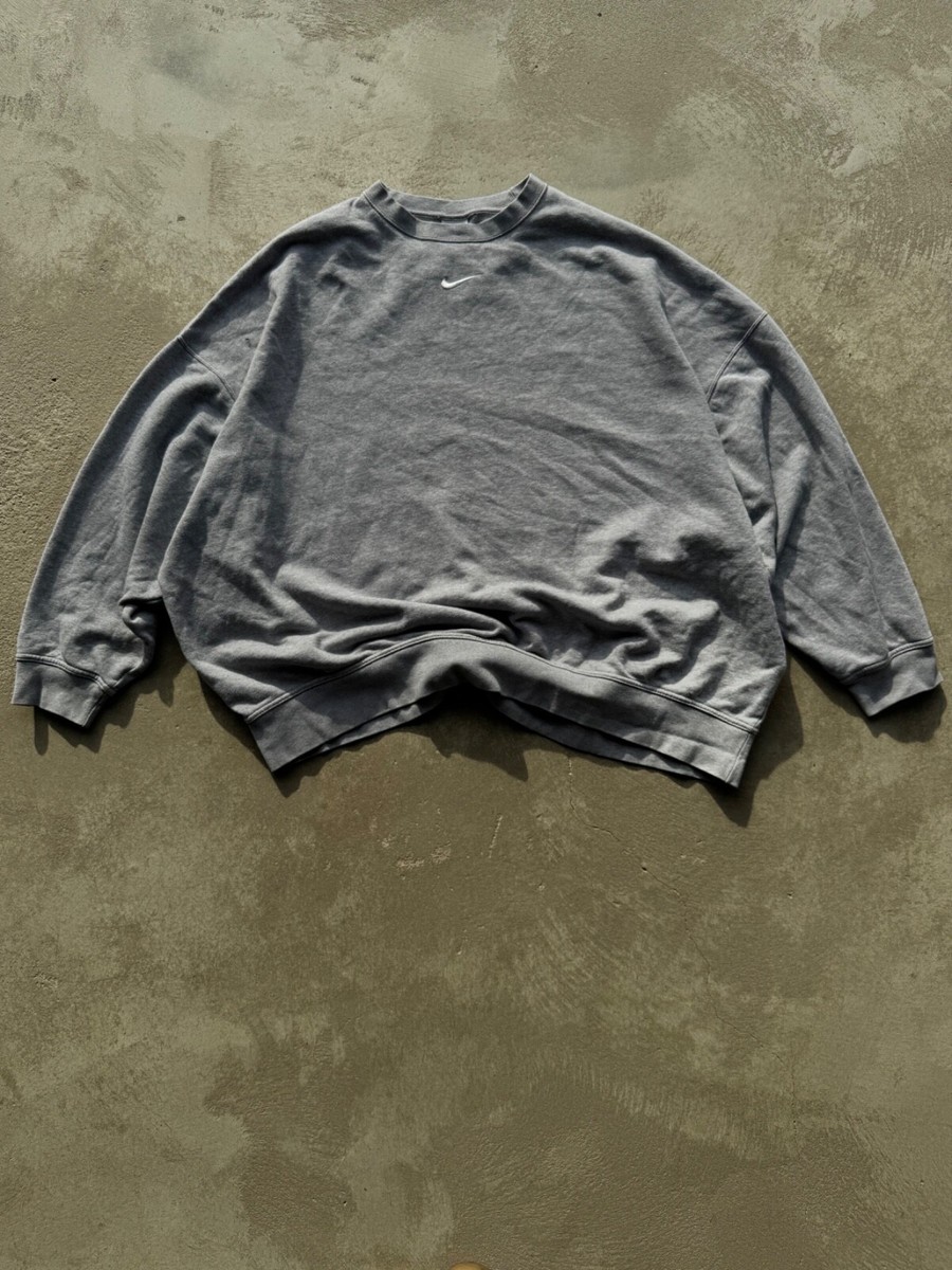 ★★送料無料★★NIKE MEN'S SWOOSH PRINT CREWNECK SWEATSHIRT Nike Men's Club Graphic Fleece Crew Black at Amazon Men's
