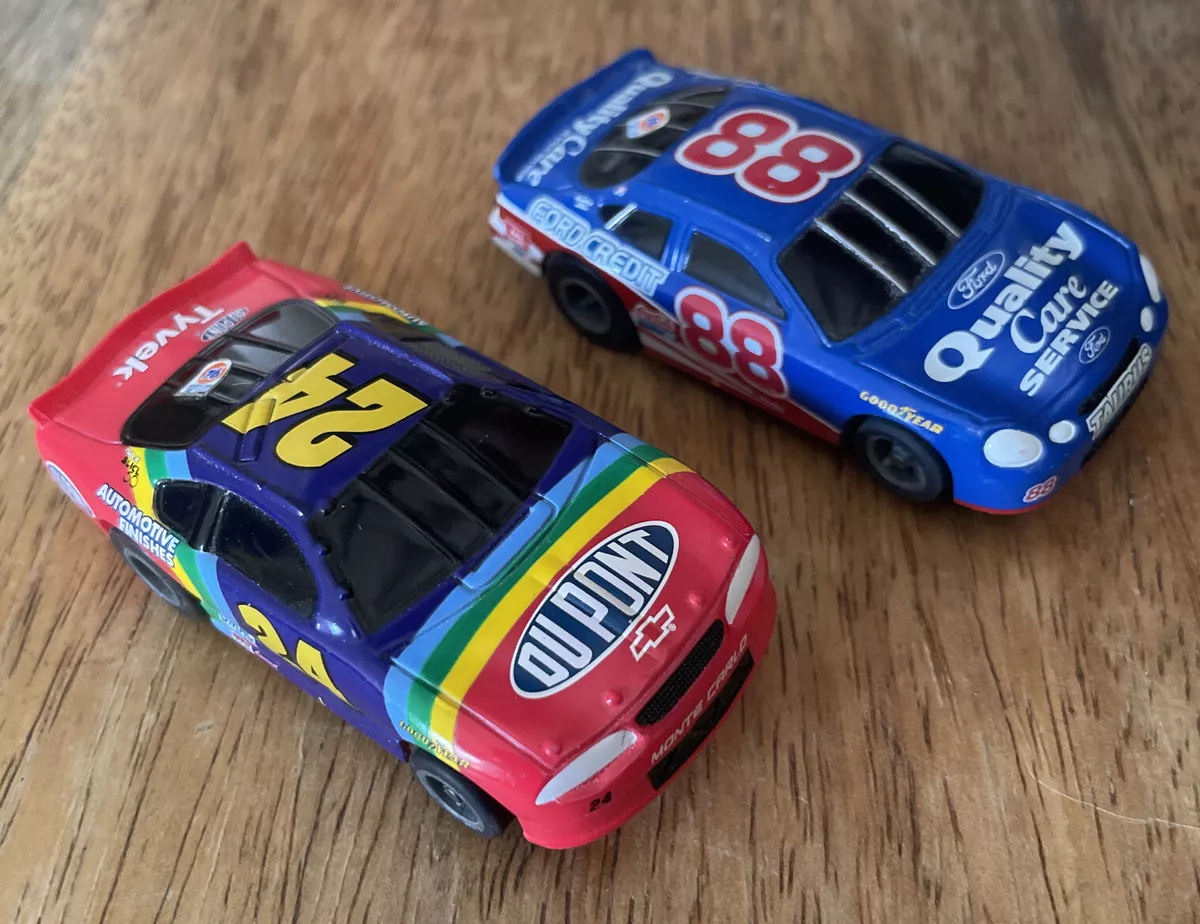 2 Vintage NASCAR Winners Cup HO Scale Slot Cars 24 Gordon 88 Jarrett