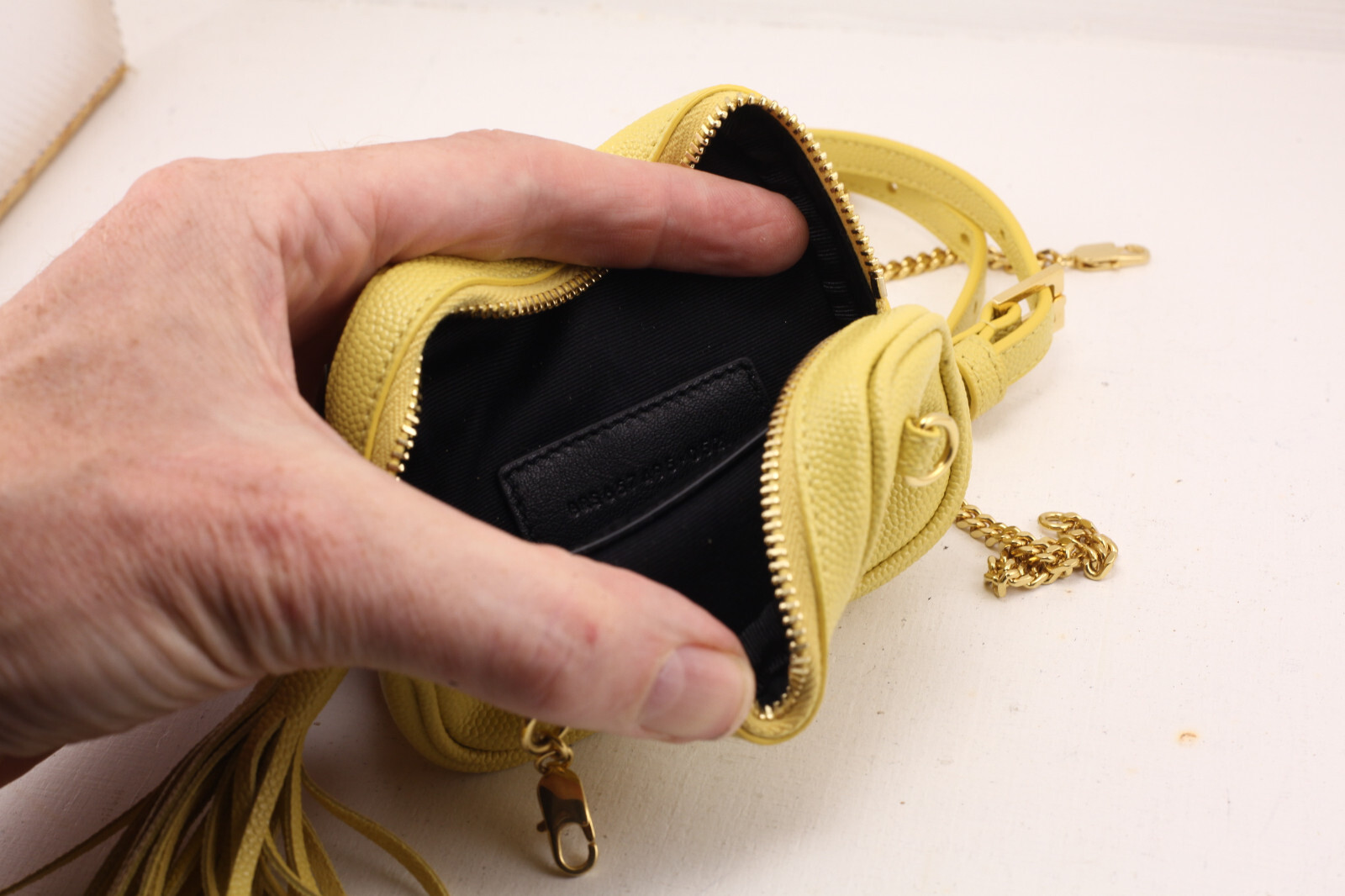 Borsa per fotocamera Saint Laurent Lou materasso in pelle cheveron bambino