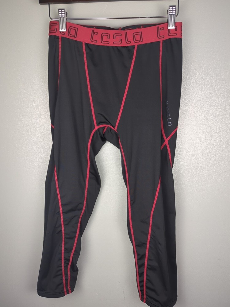 Tesla Men's Black 3/4 Compression Activewear Tights Large