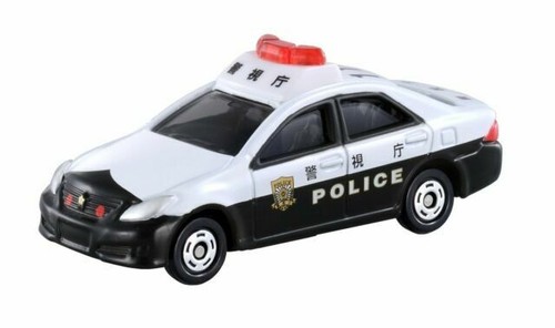 Voiture Die-cast Tomica Takara Tomy - Toyota Sienta échelle 1:63, N°016