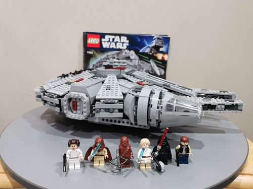 Custom listing for 2013cajaggu Lego 7965 Millennium Falcon