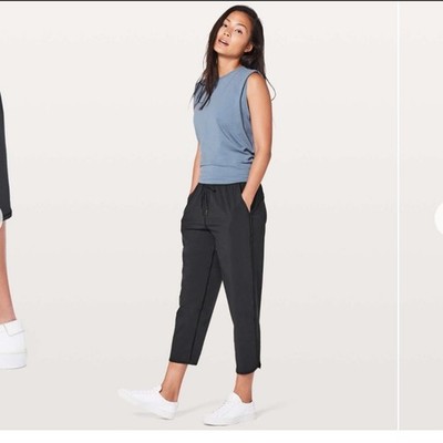 Lululemon Athletica black meet it classic crop lightweight quick dry