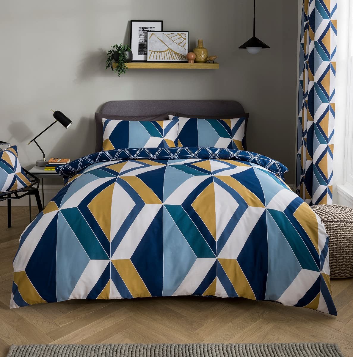 Sleepdown Large Diamond Geometric Navy Reversible Duvet Super King,