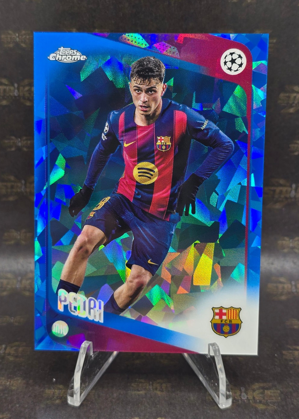 Pedri 2025-26 Topps Chrome UEFA Sapphire #196 FC Barcelona Spain