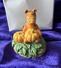 Lenox Disney Winnie the Pooh Thimble Tigger in the Pumpkin Patch 