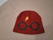 Harry Potter Hogwarts Knit Beanie Hat red w/ glasses