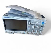 Siglent Technologies SDS1104X-E 100Mhz Digital Oscilloscope 4 Channels Standard