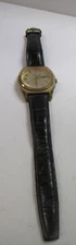 VINTAGE MANS BULOVA ACCUTRON ROUND FACE WRISTWATCH WITH DATE N-7*