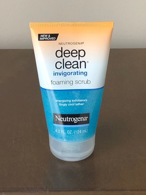 deep clean foaming scrub