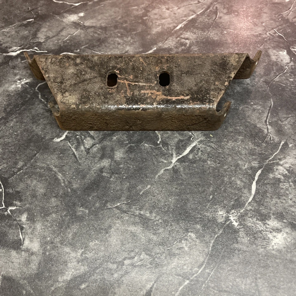 1939 Lasalle Series 50 Transmission Mount - Изображение 3 из 4