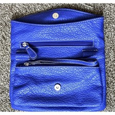 Vtg Nine W. Royal Blue Pebble Leather Folding Wristlet Zip Pkts