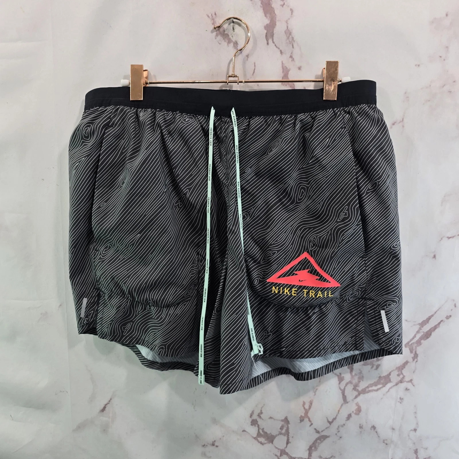 Nike Trail Shorts Mens Large Running Black Gray Topo Move To Zero DJ0588-010