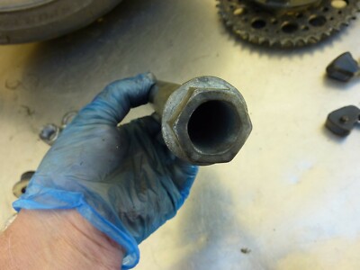 Rear axle ZX-7R Kawasaki zx7r zx7-r 96-03 #S34 | eBay