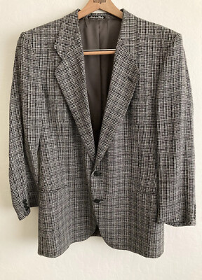 Giorgio Armani ( Mani ) Fresh Looking Three Season's Jacket Made