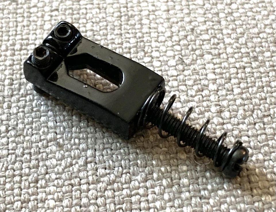 Puente para Guitarra Eléctrica Kramer Original Sillín Negro Foto 4 de 4