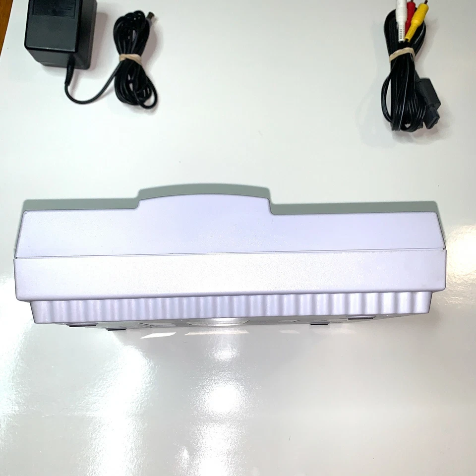 Super Nintendo SNES System Console With 2 OEM Controllers Authentic & Clean!! - Image 3 of 4