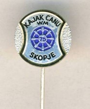 SPILLA DISTINTIVO ICF CANOA Slalom Campionati Mondiali 1975 Skopje Jugoslavia KAYAK 