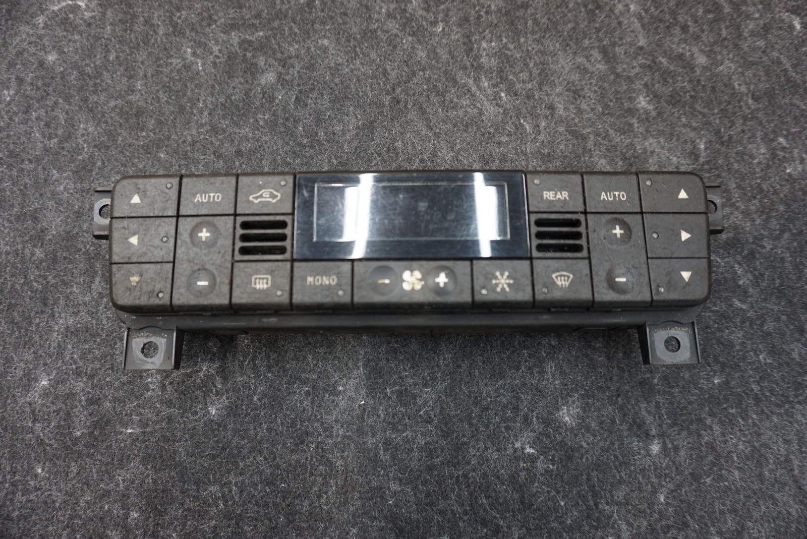 Front Dash Climate Control Switch Panel 131193 Maserati Granturismo M145 2008-19