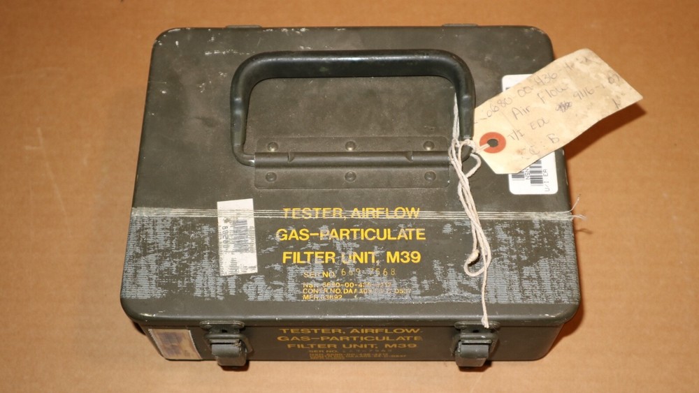 Vintage US Military M39 Airflow Gas Filter Testing Unit