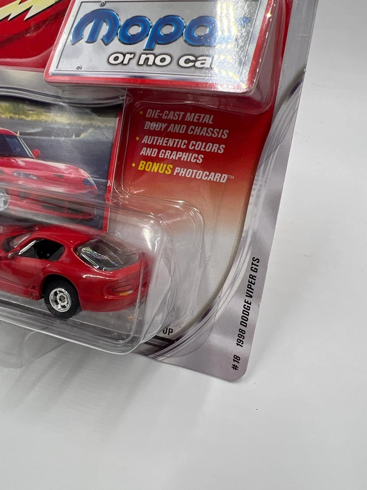 Johnny Lightning Mopar Or No Car #18 1998 Dodge Viper GTS Red 229a - Image 3 of 4