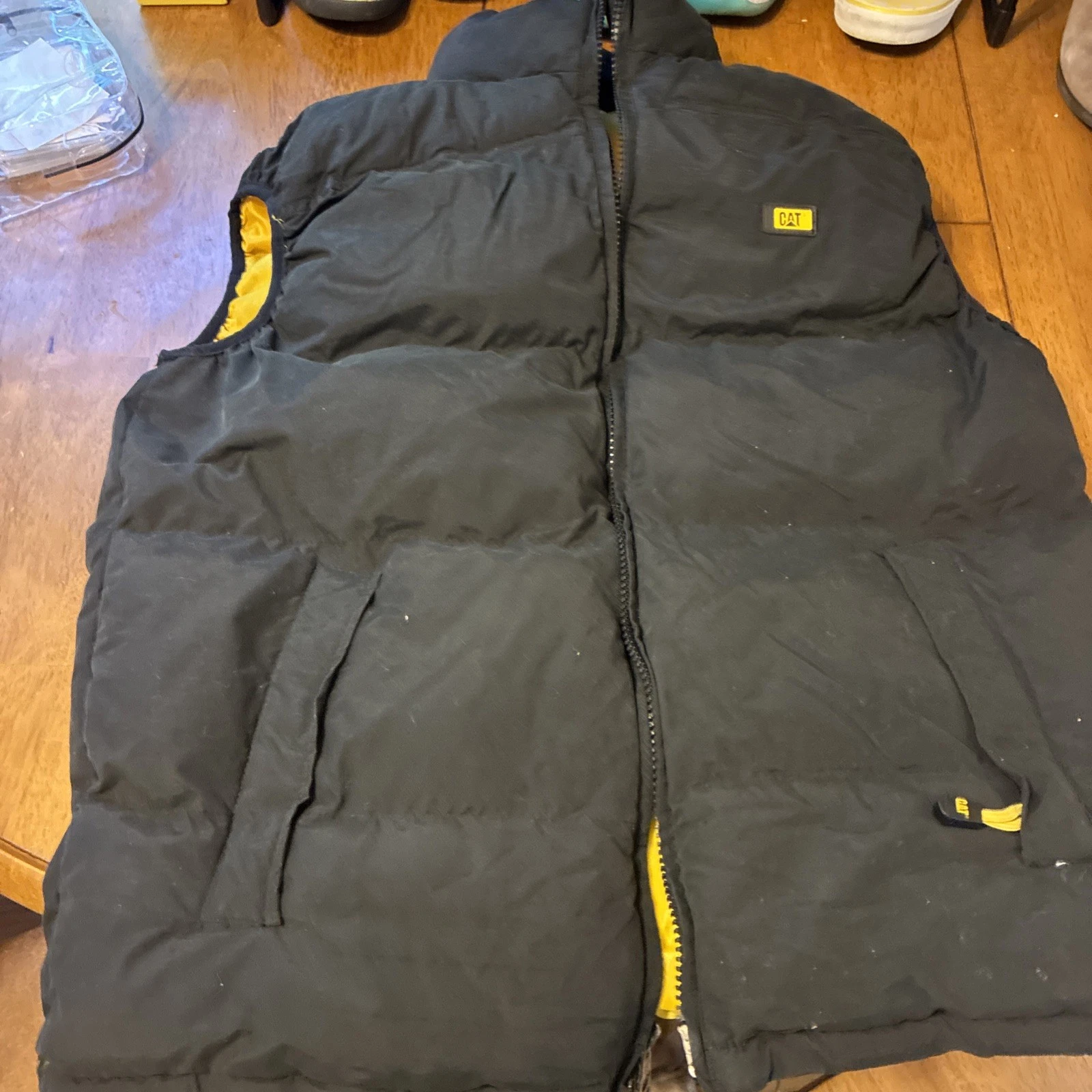 Caterpillar Men’s Arctic Zone Insulated Vest Large Water Resistant Zip Pockets