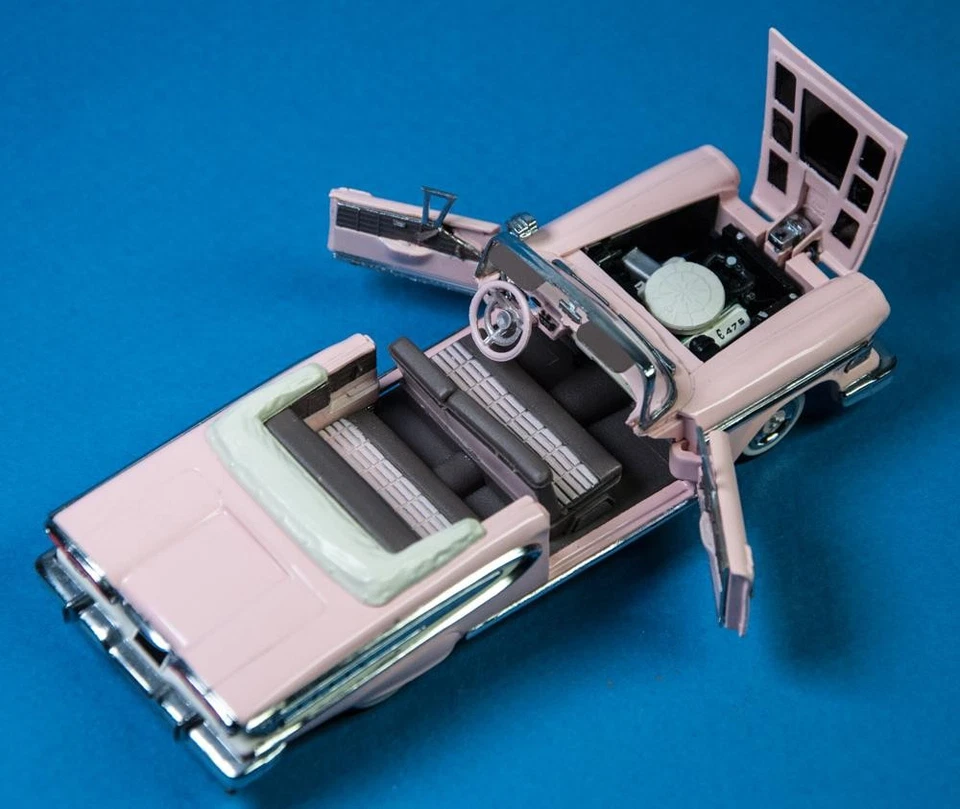 1958 Edsel Citation 1:43 Model Chalk Pink Franklin Mint Classic Cars of the 50s - Image 3 of 4