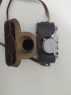 Leica DRP Ernst Leitz GMBH Wetzlar 1954 Camera with Summicron F 5cm 1:2