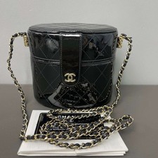Chanel Mini Vanity Black Patent Leather CC Chain Crossbody Vanity Bag Authentic