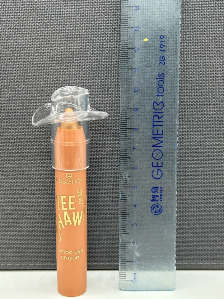 Essence Jumbo Eye Crayon Big Dreams Hut Cowboy YEE HAW Highlighter Eyeshadow - Image 4 of 4