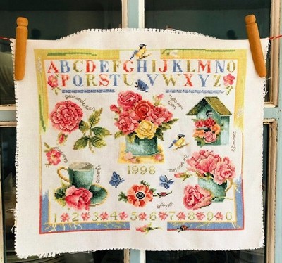 Rosen Jahreszeiten Sampler Haus Garten Blumen Frühling Sommer Herbst Winter DMC