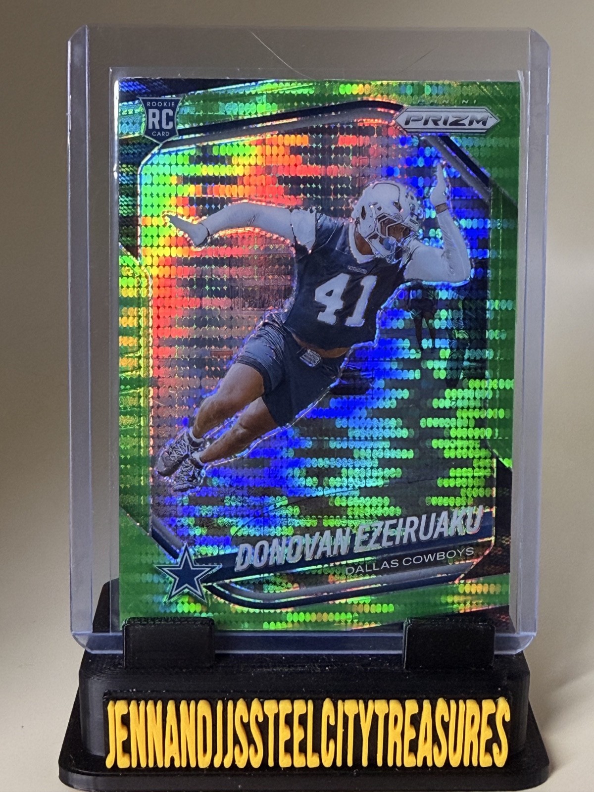 2025 Prizm Donovan Ezeiruaku 314 RC Green Pulsar Cowboys Rookie