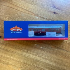 BACHMANN 39-775 LMS 50ft INSPECTION SALOON LMS LINED CRIMSON LAKE