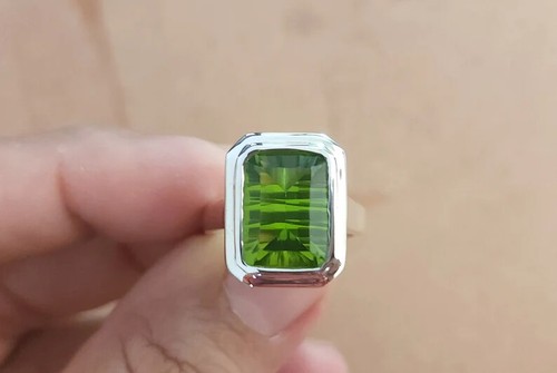 Anillo elegante de plata de ley 925 con piedras preciosas de peridoto de diseñador hecho a mano para mujer - Imagen 3 de 5