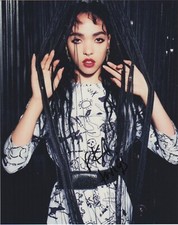 FKA Twigs Autographed Signed 8x10 Photo COA EF416
