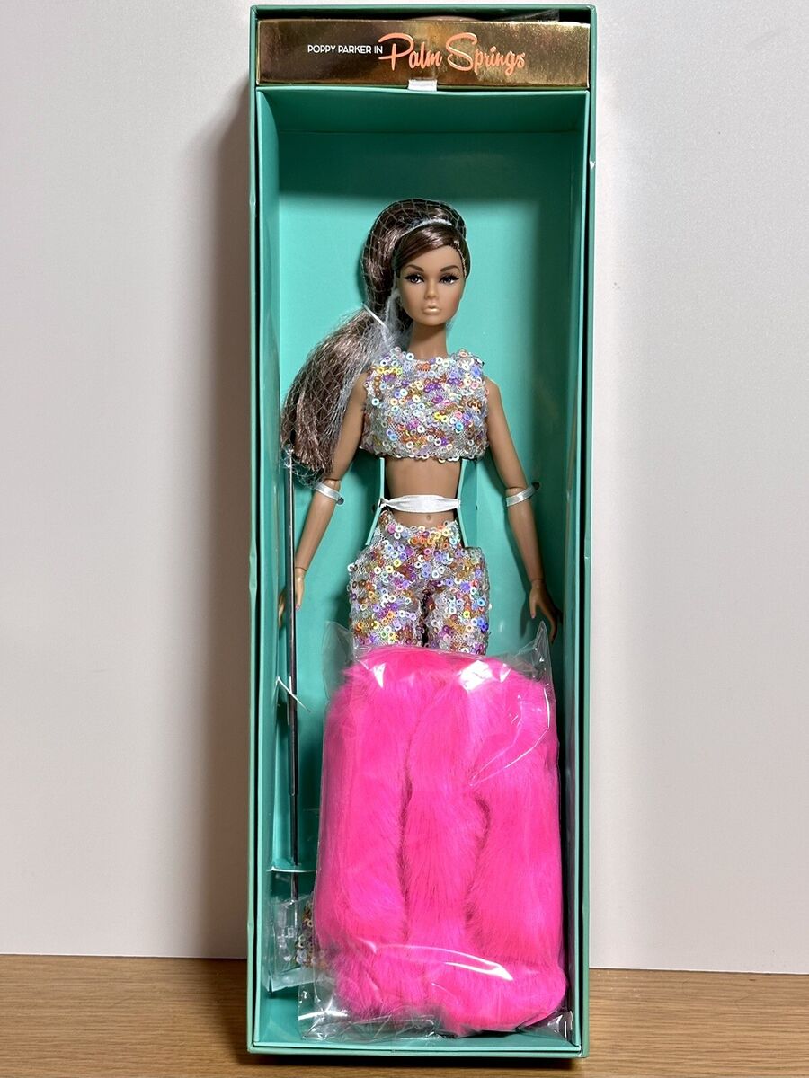 Integrity Toys Poppy Parker DESERT DAZZLER W Club Doll NEW Integrity Toys Poppy Parker DESERT DAZZLER W Club Doll NEW