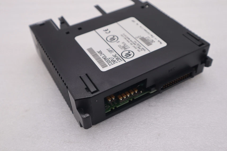 GE FANUC IC693MDL240 INPUT MODULE 16PT 120VAC STOCK #L-558-C - Image 4 of 4